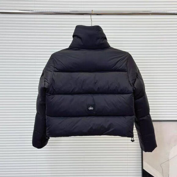 Alo Yoga Gold Rush Puffer Black Size S - Picture 3 of 4